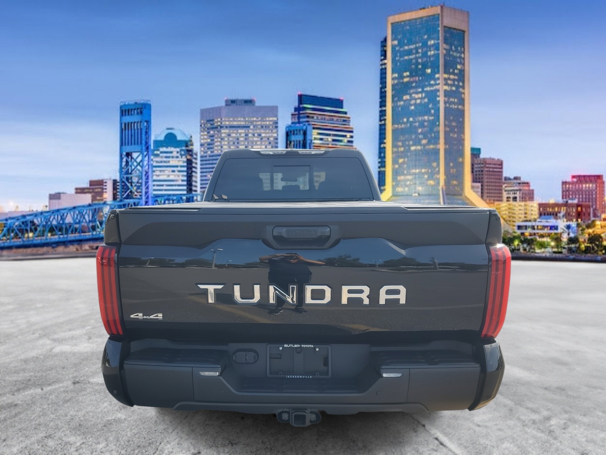 2024 Toyota TUNDRA 4X4 SR5
