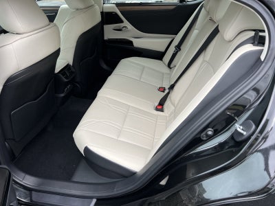 2024 Lexus ES ES 300h Ultra Luxury