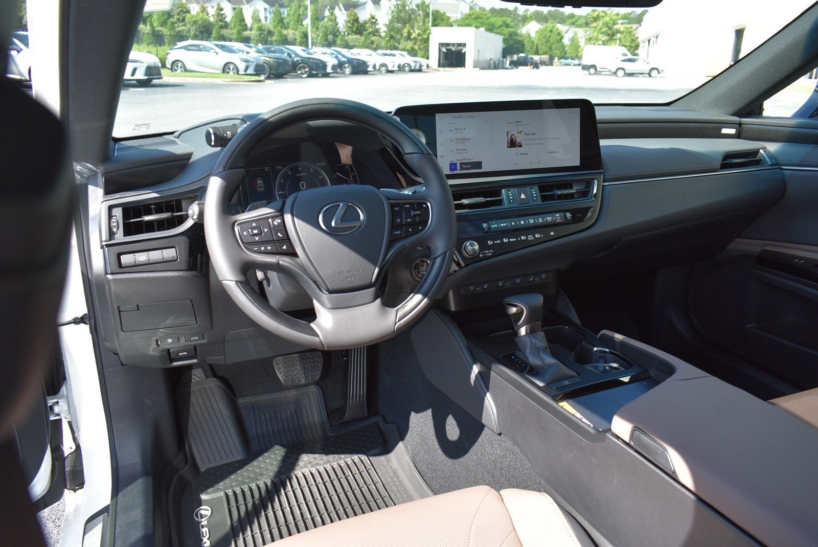 2024 Lexus ES 350 Luxury